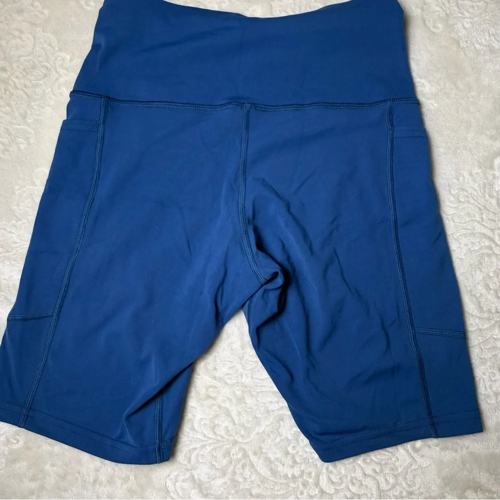 Patagonia Deep Blue Women's High-Rise Bike Shorts with Side Pockets - Picture 4 of 7